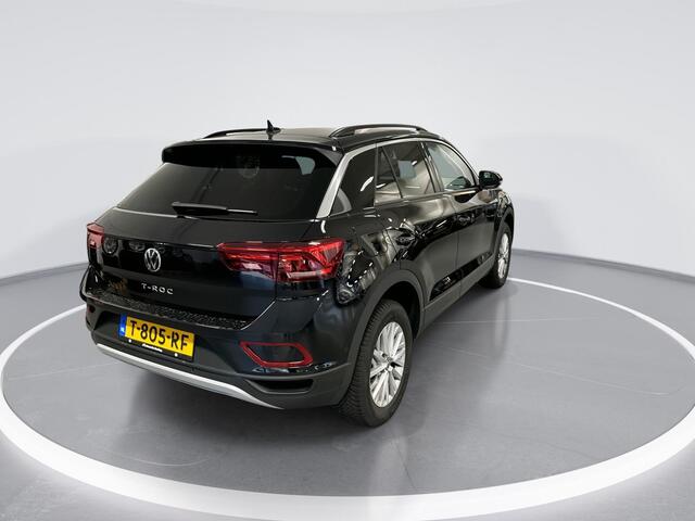 Volkswagen T-Roc 1.5 TSI 150pk DSG Life · Camera · Apple/Android Car Play · Navigatie · P-Sensoren · Climatronic · 16'' Inch · Garantie t/m 15-08-2027 of 100.000km