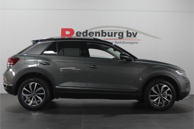 Volkswagen T-Roc 1.5 TSI Style - Automaat - Carplay / Camera / Stoelverw.