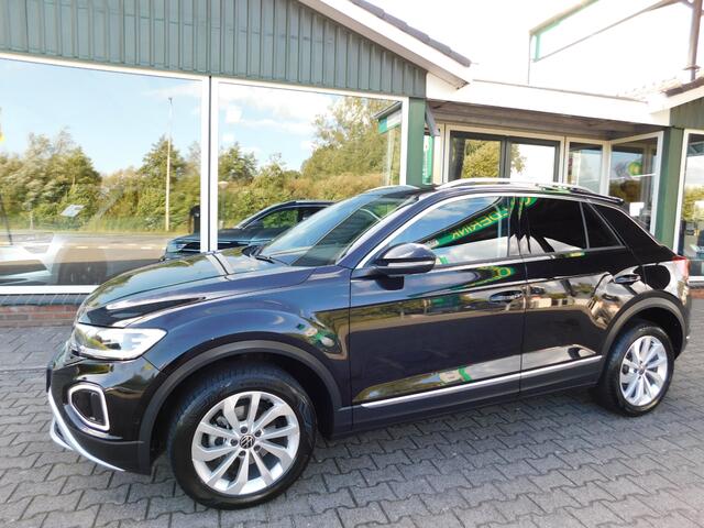 Volkswagen T-Roc 1.5TSI 150PK DSG STYLE!! All-in Prijs! Trekhaak!