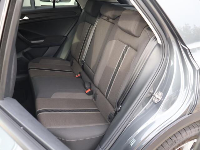 Volkswagen T-Roc 1.0 TSI Style | ACC | Org. NL | Carplay | Navi | Clima |