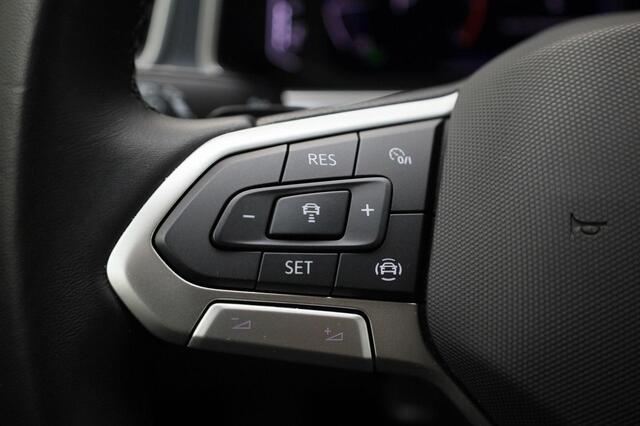 Volkswagen T-Roc 1.5TSI/150PK Style DSG · Navigatie · Apple Car Play · Trekhaak · Garantie tot januari 2027