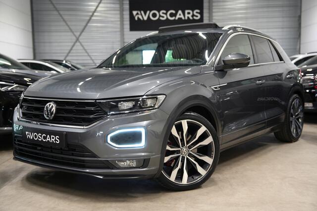 Volkswagen T-Roc 1.5 TSI DSG 3x R-Line * Pano - Trekhaak - Virtual - Camera - 19" - ACC - App *