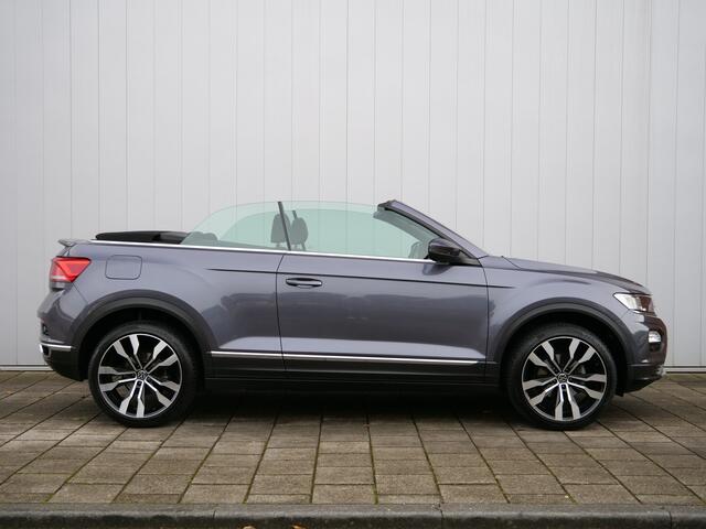 Volkswagen T-Roc Cabrio 1.0 TSI 110pk Style Navigatie / 19 Inch / Stoelverwarming / Trekhaak