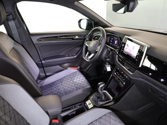 Volkswagen T-Roc 1.5 TSI R-Line 150 pk Automaat (DSG) | Verlengde garantie | Navigatie | Trekhaak (afneembaar) | Parkeersensoren (Park assist) | Achteruitrijcamera | R-Line |
