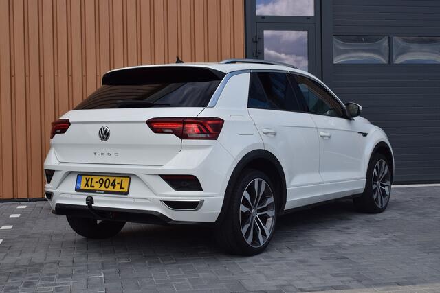 Volkswagen T-Roc 1.5 TSI 150pk DSG R-line Pano | Trekhaak