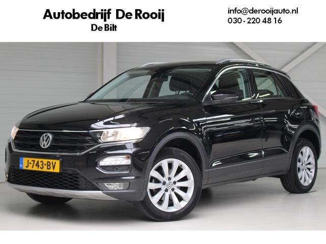 Volkswagen T-Roc 1.0 TSI Style Business Navigatie | Achteruitrijcamera | 17" Velgen | Stoelverwarming