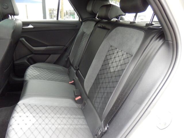 Volkswagen T-Roc 1.5 TSI R-Line Bns 150 pk. I Full options I