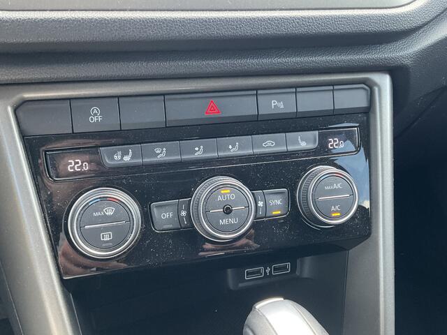 Volkswagen T-Roc 1.5 TSI Sport Trekhaak Automaat Adap.Cruise Navi Carplay PDC Stoelverw 49430KM!