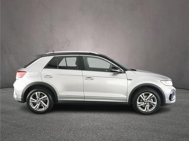 Volkswagen T-Roc R-Line Edition 1.5 TSI 150pk DSG Automaat Trekhaak, Adaptive cruise control, Navigatie, Achteruitrijcamera, Stoelverwarming, LED koplampen, App connect