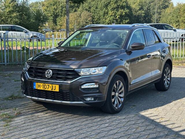 Volkswagen T-Roc 1.5 TSI 150pk DSG Style Navigatie camera