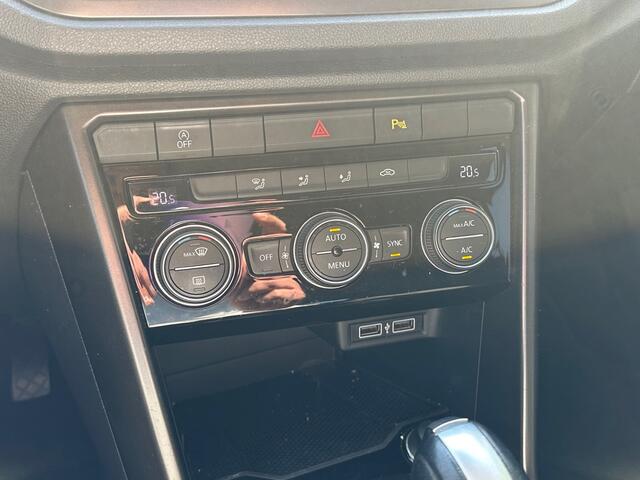 Volkswagen T-Roc 1.5 TSI 150pk DSG Style Navigatie camera