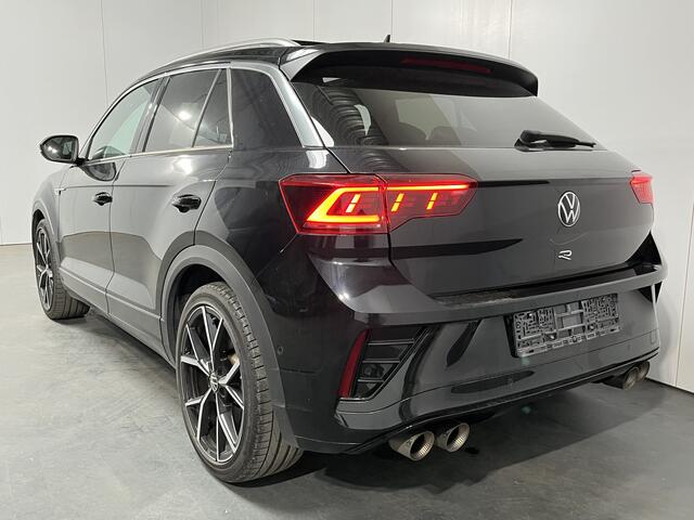 Volkswagen T-Roc 2.0 TSI 4Motion R / AUTOMAAT/ 300 PK/ AKRAPOVIC/ PANO/ CAMERA/ PARK. SENSOREN/ DCC/ IQ. LIGHT/ STOEL-STUURVERWARM./ KEYLESS/ ADAPT. CRUISE/ APP CONNECT/ NAVI/ CLIMA/ DAB/ 19" LMV
