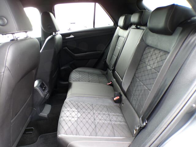 Volkswagen T-Roc 1.0 TSI R-Line, Carplay + Android Auto / Sensoren + Camera / Adaptive Cruise / Full LED. / Climate Control / 17'' LMV