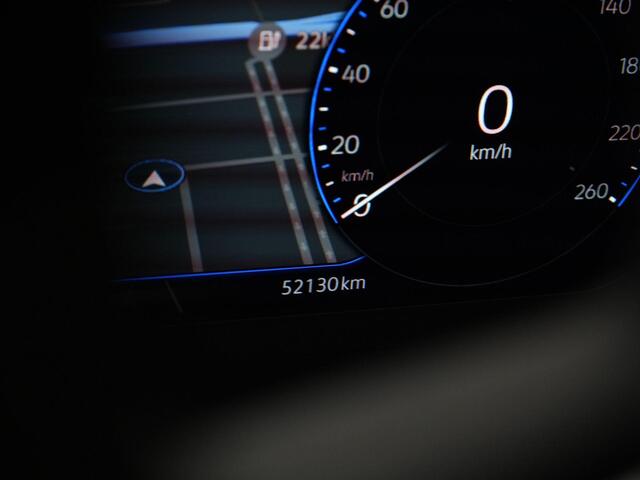 Volkswagen T-Roc 1.5 TSI 150 pk DSG Sport Business R / R-Line | Panoramadak | Trekhaak | Stuur-/stoelverwarming | Achteruitrijcamera