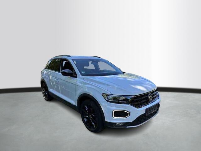Volkswagen T-Roc 1.5 TSI 150pk Automaat Sport Black Style / Camera / Navigatie / Adaptive Cruise / / Wordt Verwacht