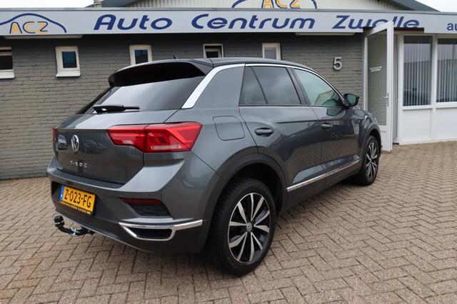 Volkswagen T-Roc 1.5 TSI STYLE , NAVI, APPLE CARPLAY, TWO TONE...