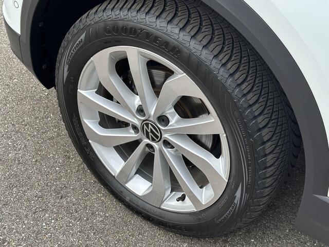 Volkswagen T-Roc 1.5 TSI 150pk DSG Style | Trekhaak | Navi | IQ light | Adapt. Cruise | Rijklaar incl. garantie