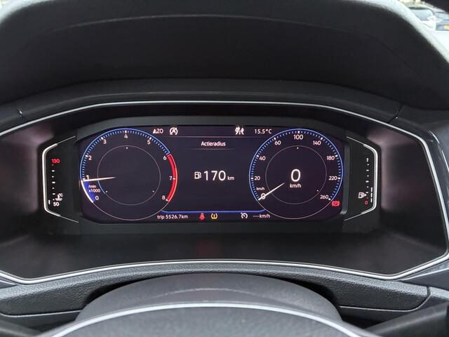 Volkswagen T-Roc 1.5 TSI Sport | Climate control | Navigatie | Parkpilot | Afneembare Trekhaak | Elektrisch Pakket | 18"LM-Velgen