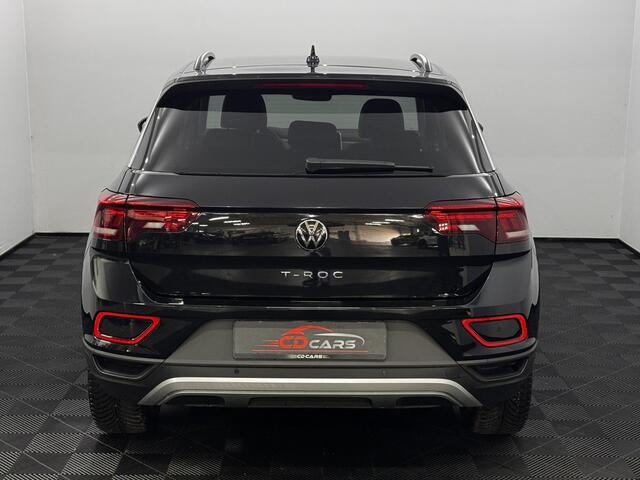 Volkswagen T-Roc 1.5 TSI Goal Business Half leder, Parkeersensoren, Apple carplay, Winterpakket, A start top, Cruise control adaptief, 2 jaar vakantie