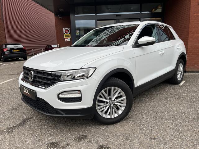 Volkswagen T-Roc 1.0 TSI Style // ADAPT. CRUISE // CLIMA // NAVI // STOELVERWARMING // PDC V+A //