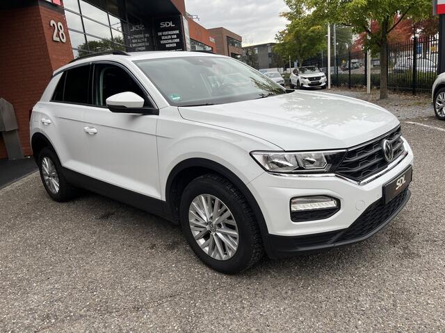 Volkswagen T-Roc 1.0 TSI Style // ADAPT. CRUISE // CLIMA // NAVI // STOELVERWARMING // PDC V+A //