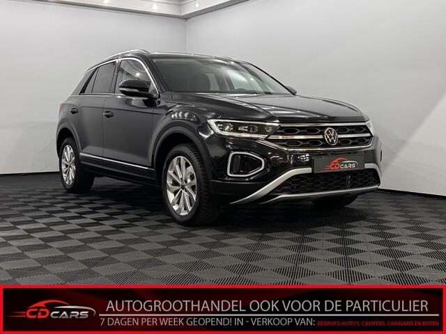 Volkswagen T-Roc 1.5 TSI Life Business Half leder, Navi, Parkeersensoren, Winterpakket, Virtual desk, Cruise control adaptief