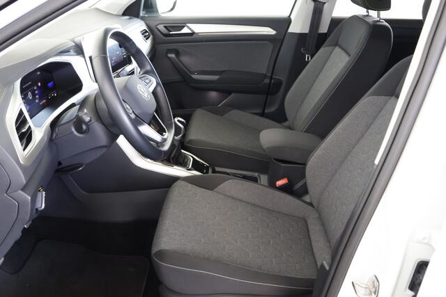 Volkswagen T-Roc 1.0 TSI Move / LED / Navi / CarPlay / DAB+ / 4S Banden