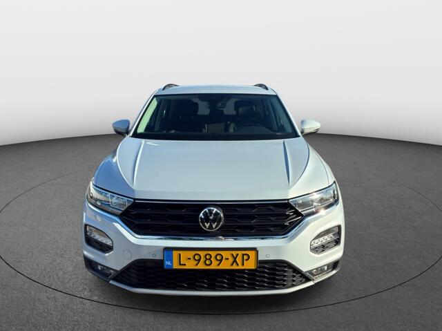 Volkswagen T-Roc 1.0 TSI Style [ Adaptive cruise Navigatie ]