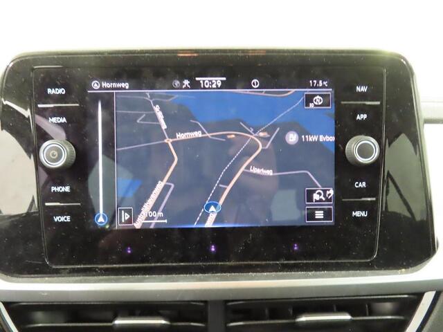 Volkswagen T-Roc 1.5 TSI 150pk DSG Automaat Life Navi Camera Trekhaak Parking pack Digi Dash Dealeronderhouden