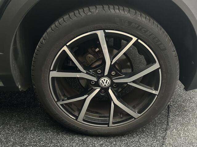 Volkswagen T-Roc 1.5 TSI R-Line Panorama IQ Black Edition Virtual