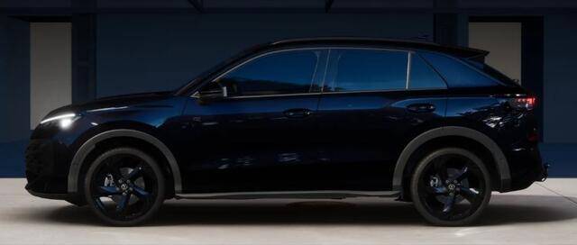 Volkswagen T-Roc 1.5 eTsi R-Line First Edition