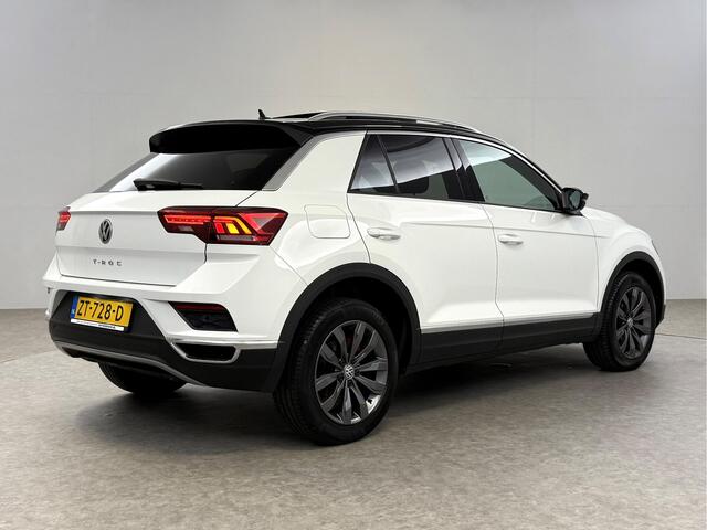 Volkswagen T-Roc 1.5 TSI Sport 150PK | Pano | Virtual | Camera | Carplay | Sfeerverl. | Adaptive Cruise | Stoelverw.
