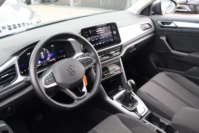 Volkswagen T-Roc 1.0 TSI Life | DAB | Carplay | Winterpakket |