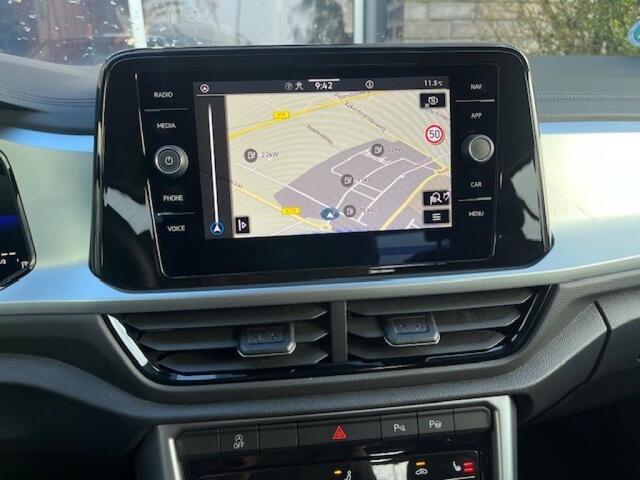 Volkswagen T-Roc 1.5 TSI AUT. LIFE VIRTU - NAVI - AFN. TREKH. - PDC