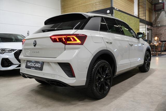 Volkswagen T-Roc 1.5 TSI R-Line * Pano - Trekhaak - IQ Light - Camera - ACC - Beats *
