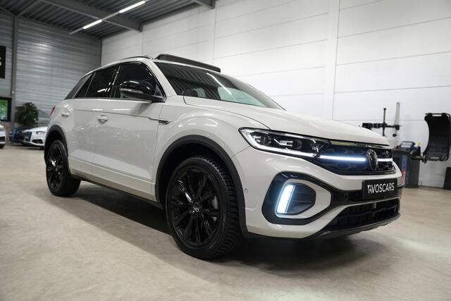 Volkswagen T-Roc 1.5 TSI R-Line * Pano - Trekhaak - IQ Light - Camera - ACC - Beats *