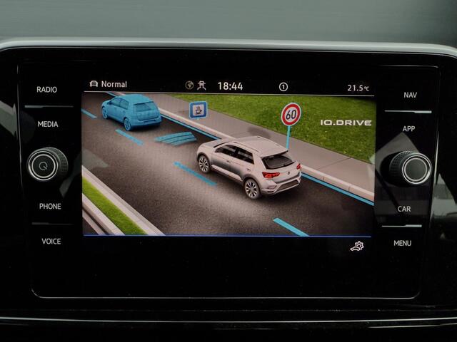 Volkswagen T-Roc 1.5 TSI R Line Facelift/LED/Camera/Carplay/Massage