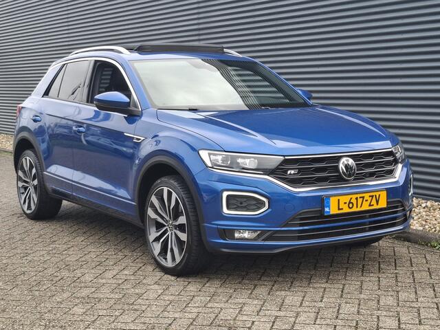Volkswagen T-Roc 1.5 TSI Sport Business R | Automaat | Panoramisch Schuifdak | Navigatie | Stoel en Stuurverwarming | 19 Inch Velgen |