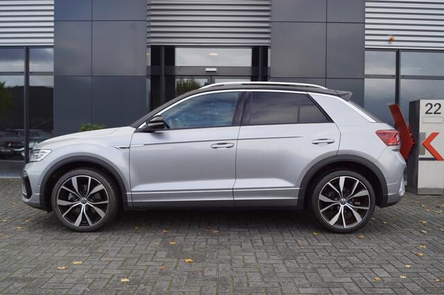 Volkswagen T-Roc 1.5 TSI DSG R-Line 150pk / Trekhaak wegklb./Panodak/ Navi Pro/ IQ LED/19 Inch LM/Camera