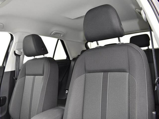 Volkswagen T-Roc 1.5 TSI 150pk DSG Life · Camera · Apple/Android Car Play · Navigatie · P-Sensoren · Climatronic · 16'' Inch · Garantie t/m 15-08-2027 of 100.000km