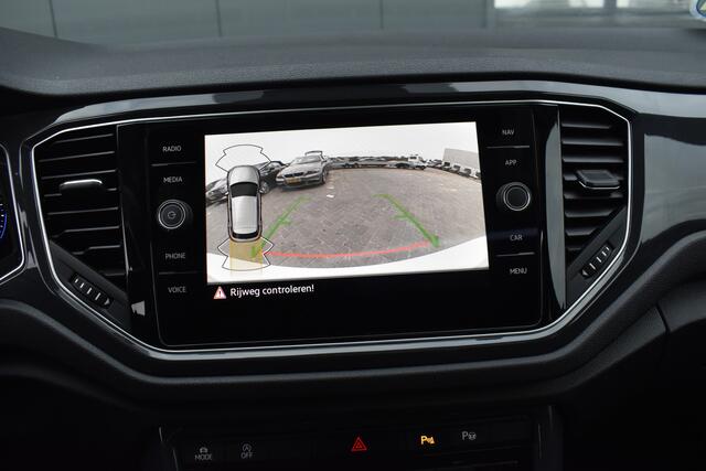 Volkswagen T-Roc 1.5 TSI Sport Business R Pano - Carplay - Navi - Cruise