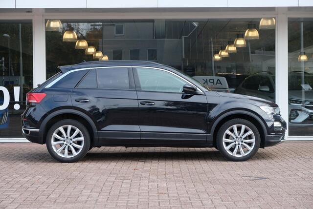 Volkswagen T-Roc 1.5 TSi 150pk Style Business | Navi | App Connect | Climate | Adaptive Cruise | Camera | 18" velgen