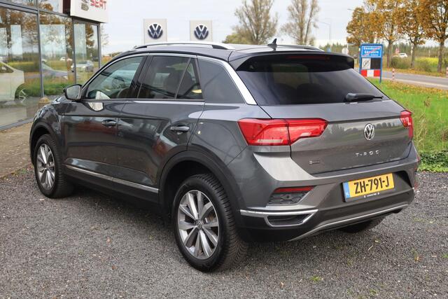 Volkswagen T-Roc 1.0 TSI Style 85KW/115PK, Navigatie, Activ info display, Chrome dakrail, clima, led achterlichten, winterpakket, stoelverwarming, 17" lmv