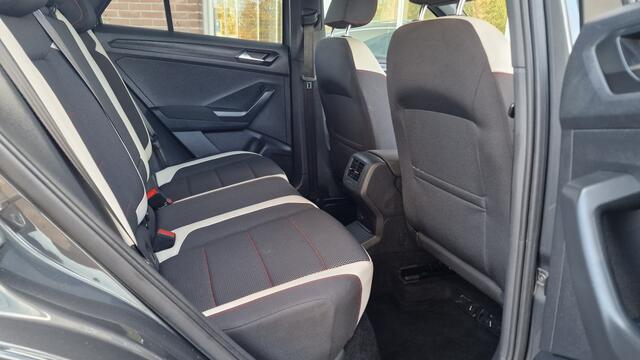 Volkswagen T-Roc 1.5 TSI Sport, Stoelverwarming, NL Auto