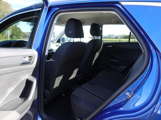 Volkswagen T-Roc 1.0 TSI 110PK Style Business TREKH. | NAVI | ADAPT. CRUISE | LMV | CAMERA