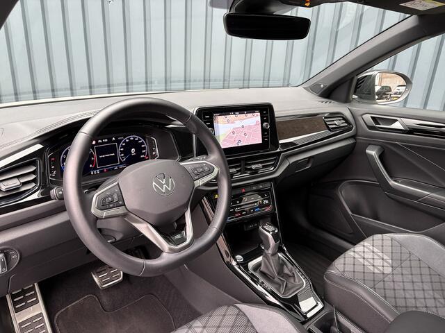 Volkswagen T-Roc 1.5 TSI R-Line Business | Panodak | Beats | Keyless | Trekhaak afnb | IQ Light | Side Assist | Prijs Rijklaar!!