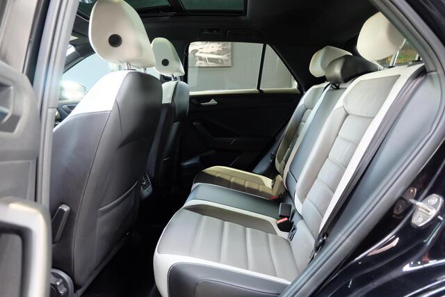 Volkswagen T-Roc 2.0 TSI 4Motion Sport / Pano / Beats / Virtual / Camera