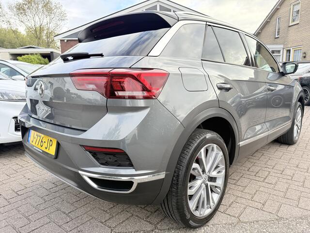 Volkswagen T-Roc 1.5 TSI 150pk Sport Panoramadak, 18''Lmv, Virt. Display