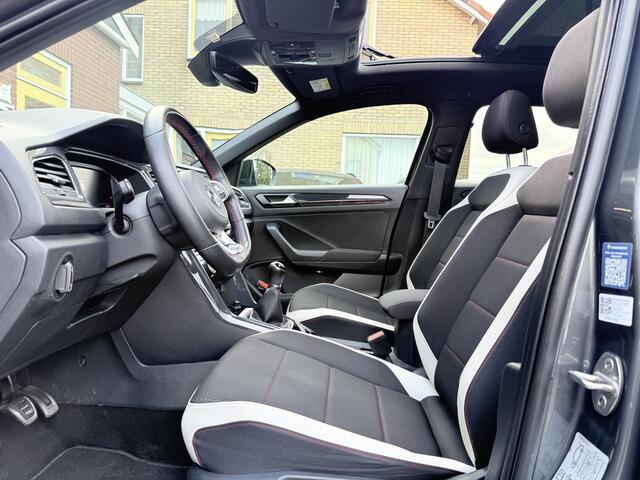 Volkswagen T-Roc 1.5 TSI 150pk Sport Panoramadak, 18''Lmv, Virt. Display