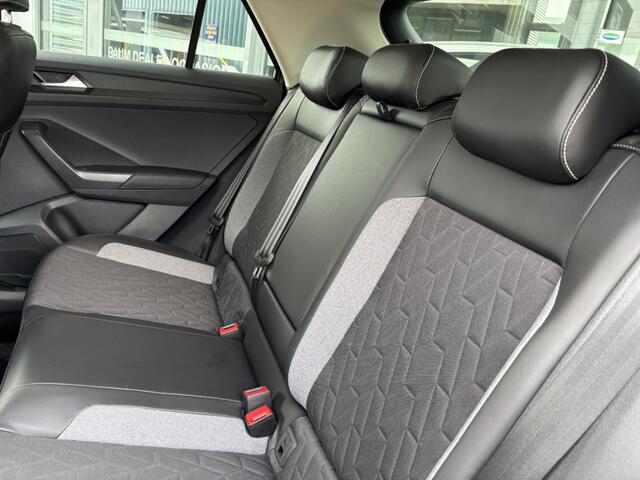 Volkswagen T-Roc 1.0 TSI GOAL EDITION AIRCO NAVI PDC LMV STOELVW